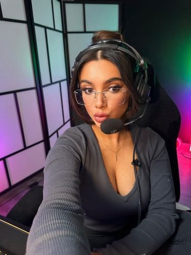 Julia Bayonetta OnlyFans gratis 18